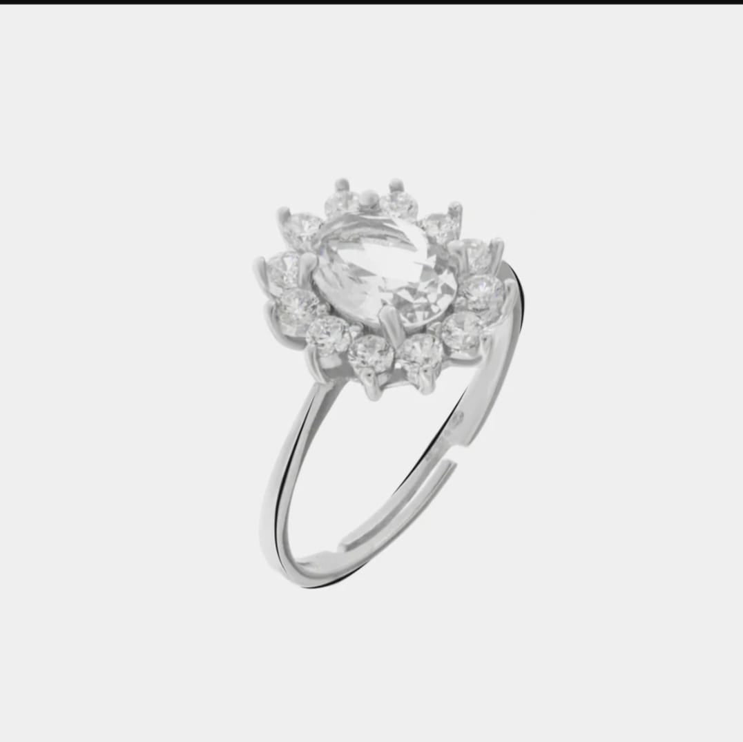 Anello in argento 925 con zircone centrale