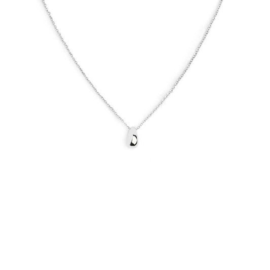 Collana con centrale a forma di goccia