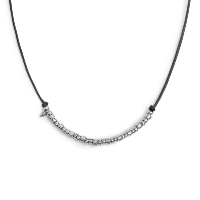 Collana cordino cerato elementi in acciaio e mini spike
