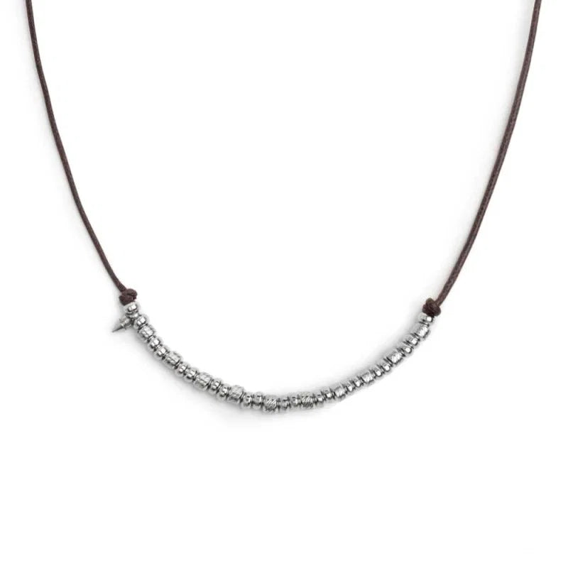 Collana cordino cerato elementi in acciaio e mini spike