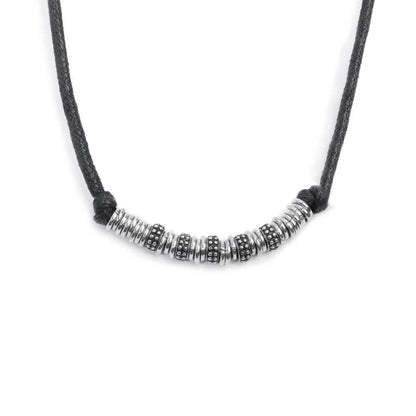 Collana cordino strobel elementi in acciaio con trama puntinata in black oil